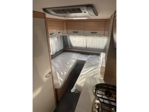 Dethleffs Summer Edition 460 EL SINGLE BEDS-XL REFRIGERATOR photo: 6