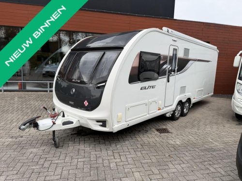 Swift Elite 645 Leveling system Mover Awning Solar panel Oven photo: 2