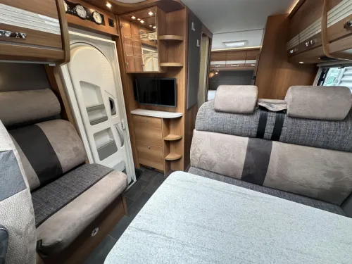 Dethleffs Magic Edition T Queensbed 140HP Inverter photo: 6