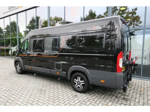 P&ouml;ssl Globecar 640 CAMP SINGLE BED+TOWBAR+BLACK ED photo: 3
