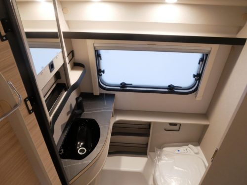 Eriba Touring Silver Editie 542 Foto: 4