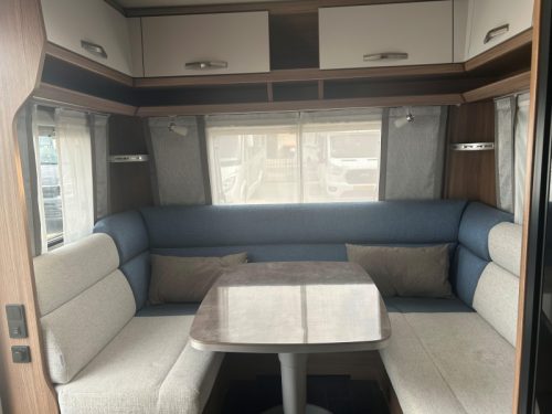 Tabbert Rossini Booster 450 TD VOORTENT  foto: 4