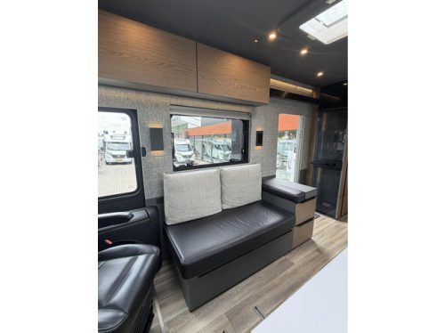 NIESMANN-BISCHOFF Flair 920ER Air Suspension EP-Level Full Options photo: 15