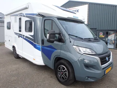 Knaus L!ve Wave 650 MF Niederl&auml;ndisch mit Historie  Foto: 2