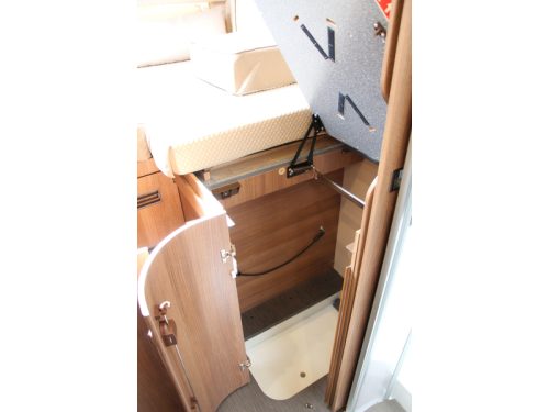 Carthago C-Tourer I 149 LE Single beds Pop-top roof  photo: 62