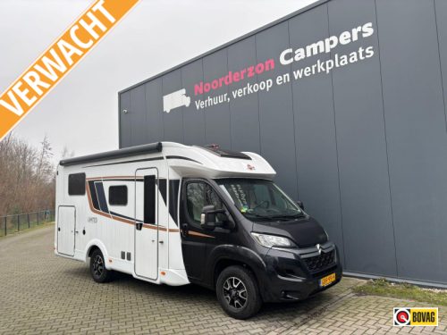 B&uuml;rstner Limited T 690 G - luxury - black front photo: 0