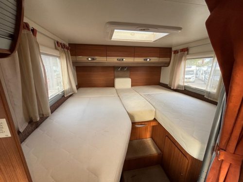 Adria COMPACT SL 2010 single beds 1 owner photo: 5