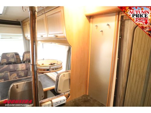 Hymer B544 2.8 M.Jet Solar Hefbed Camera Airco foto: 14