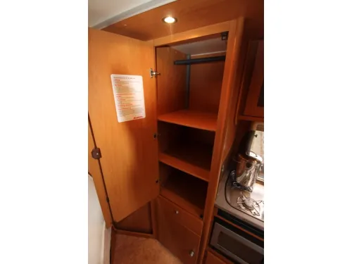 Dethleffs Esprit 6844 RT French bed photo: 11
