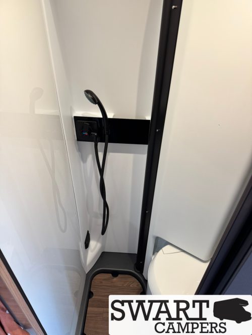 Knaus Boxlife 540 MQ Platinum Selection, Cama transversal autom&aacute;tica foto: 17