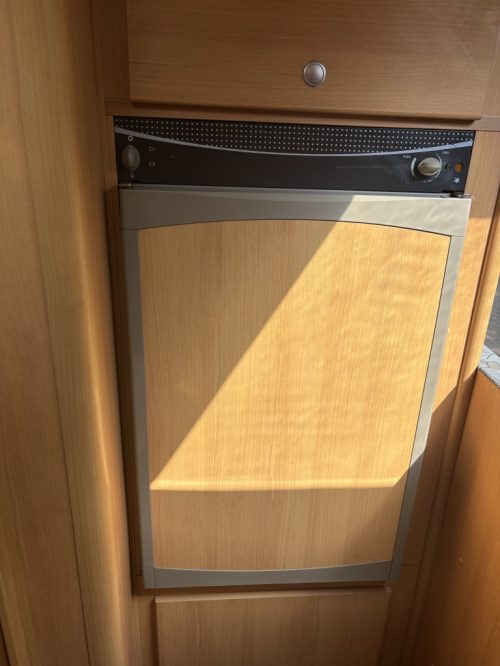Tec ROTEC LIFT BED + ROUND SEATING AIRCO LPG FIAMMA LOCKS photo: 6