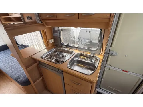 Knaus Sudwind 500 EU lits jumeaux d&icirc;nette photo : 7