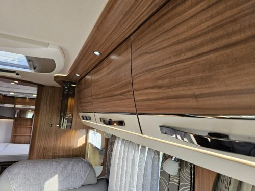 Hymer B678 Premium Line single beds photo: 17