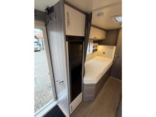 Hobby Optima Ontour T 70 E Lits Jumeaux Grande Salle de Bain Auvent photo : 15