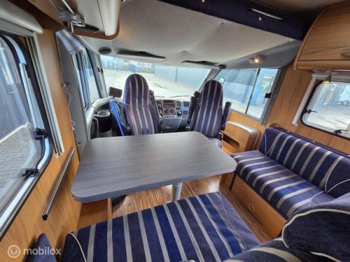 B&uuml;rstner I684 Aviano Camping-car Int&eacute;gral ☆131CV,Lit de pavillon,Solaire☆ photo : 13