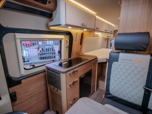 Weinsberg CaraBus 600 ME FIRE AIRCO LENGTE BEDDEN! foto: 15
