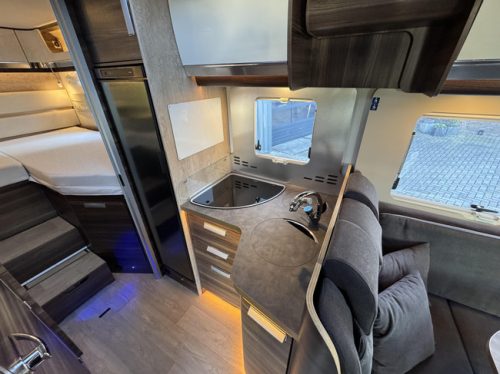 Laika Ecovip L 3019 Einzelbetten Hubdach Foto: 15