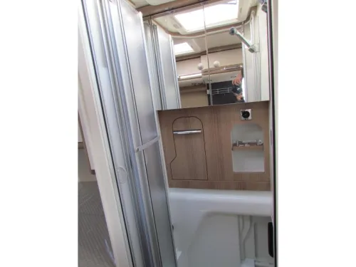 Malibu Compact 540DB Querbett Foto: 6