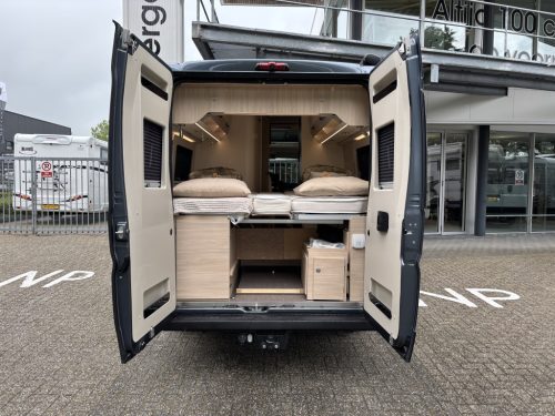 Euramobil Van 635 EB SINGLE BEDS 9T AUTOMATIC TOW HITCH photo: 20