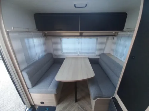 Caravelair Sport Line 480 Kassettenmarkise - Vorzelt Foto: 5