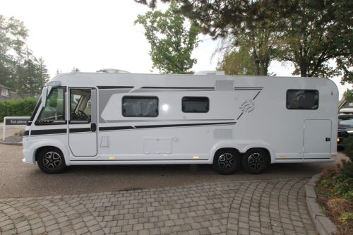 Knaus Live i900 photo: 1