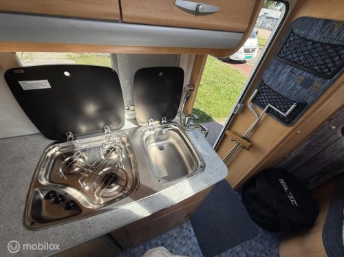 Chausson Welcome 55 - Bikelift - 140HP - Neat compact Motorhome photo: 15