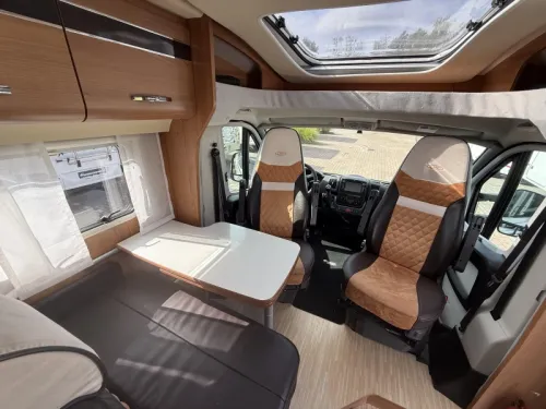 LMC Liberty Cruiser II 592 Compact Festbett Klimaanlage 14 Foto: 8