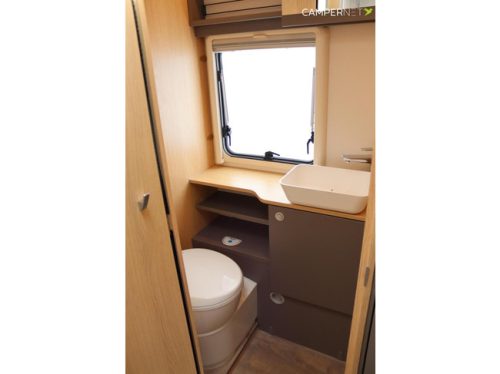 LMC Tourer Lift 730 165HP | Single beds | Separate shower | Pop-top roof | Bike rack | Solar panel | Bearlock | Roof air conditioning | Awning | photo: 13