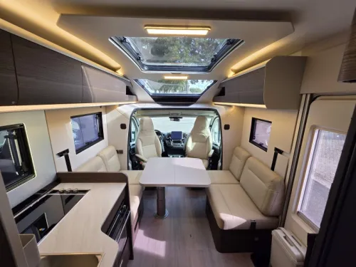 Adria Coral Supreme 670 DL  photo: 12