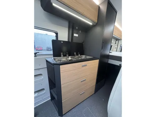 Adria Twin 640 SGX 140PS Automatik Anh&auml;ngerkupplung Foto: 9