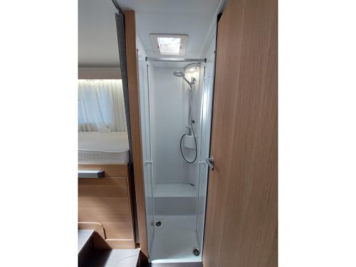 Adria Coral 650 DL L&auml;ngsbetten/face2face/heavy Foto: 14