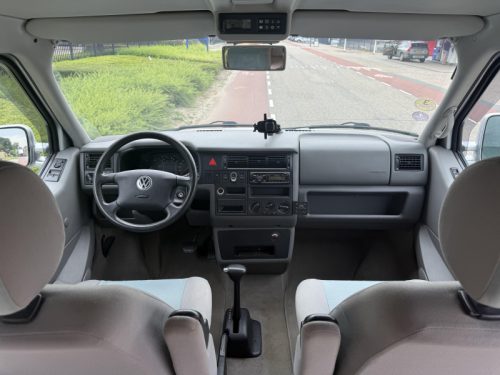 Volkswagen California 2.5 TDI T4 Generation 2001 AUT photo: 8