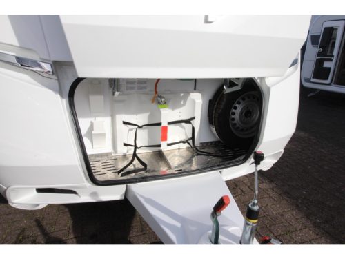 Fendt Apero Activ 390 FH Franz&ouml;sisches Bett & Endk&uuml;che! Foto: 19