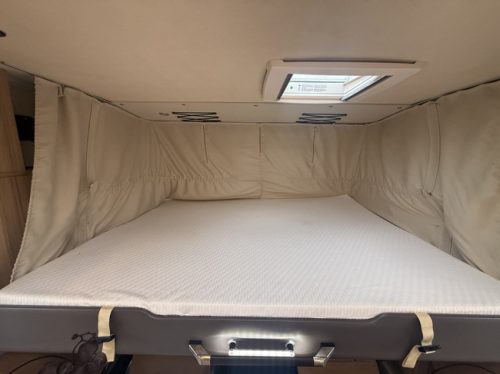 Knaus Sun I 900 LX automaat 177 pk full options Queensbed+techo elevable 2x aire acondicionado en techo elktr antena autom&aacute;tica Victron 3x TV remis plisado cuero gran garaje foto: 20