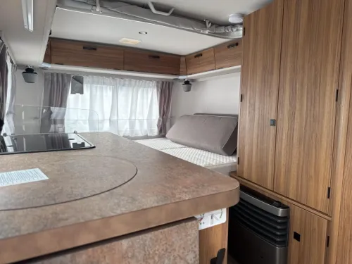 Eriba Touring 530 Legend Hampton silver photo: 4