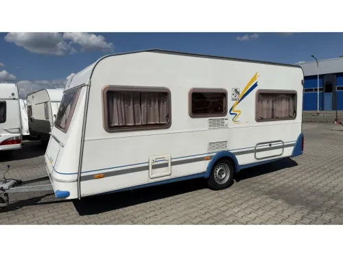 Knaus Blue Line 450 TF franz&ouml;sisches Bett Rundsitzgruppe Toilette Foto: 14