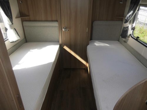 Sprite Cruzer 492 SR Mover und Kassettenmarkise! Foto: 4