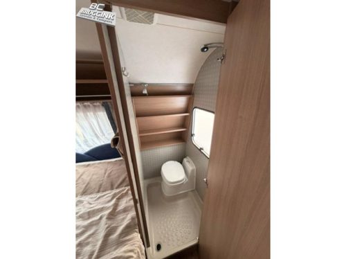 B&uuml;rstner Averso 390 TS FRANS BED MOVER AIRCO LF foto: 10