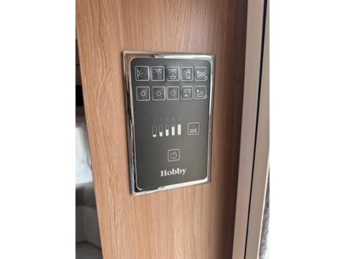 Hobby De Luxe 460 LU Einzelbetten Mover Markise Foto: 17