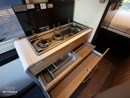 Hymer Grand Canyon S 600 Pop-top roof | Towbar photo: 14