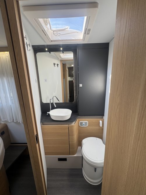 Adria Matrix 670 DC Plus photo: 16