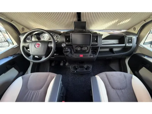 Adria Matrix Axess M 670 SC Foto: 16