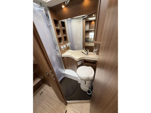 Carthago C-Tourer T 143 LE Foto: 15