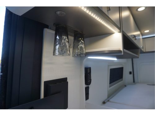mooveo 60EB Prestige 140pk + Einzelbetten/ Lithium/ LPG/ TV/ Anh&auml;ngerkupplung/ Wechselrichter/ Garantie! Foto: 16