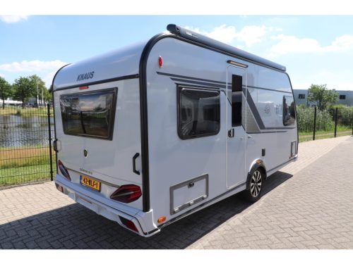 Knaus Sudwind 60 Years 450 FU Awning/ Campovolo Gas photo: 3