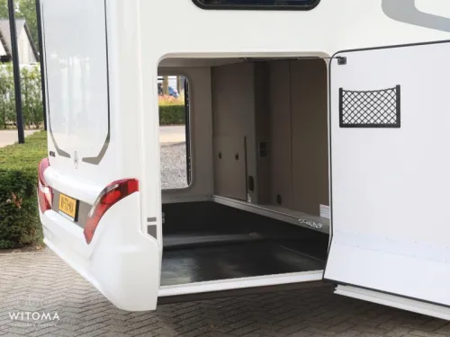 Hymer GT-S 685 Pop-top roof Face to Face 2027  photo: 20