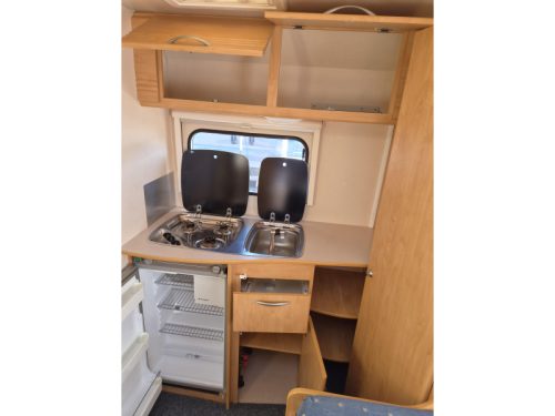 Caravelair Antares 400 Voortent en Luifel  foto: 13