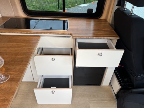 Volkswagen T6 Buscamper 2017 ESSENCE photo: 2