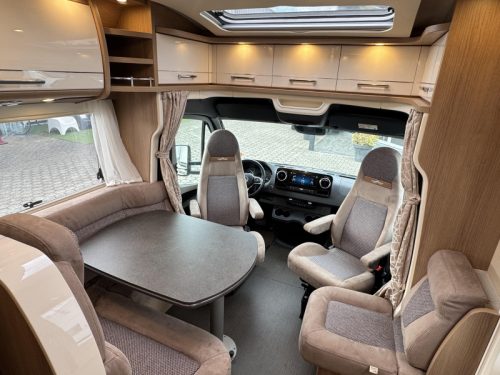 Carthago C-Tourer T 143 LE -300 Ah-Automatik-Klimaanlage Foto: 2
