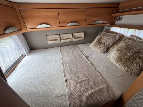 Hymer B630 STARLINE AUTOMAAT DWARSBED+HEFBED BEARLOCK MAXFAN Foto: 2